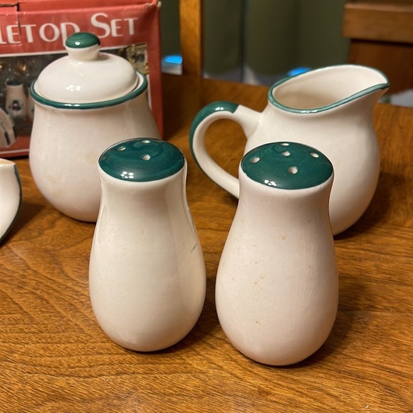 Vintage Stoneware Snowman Tabletop Serving Set Tabletop Christmas Snowman Set - Picture 12 of 13